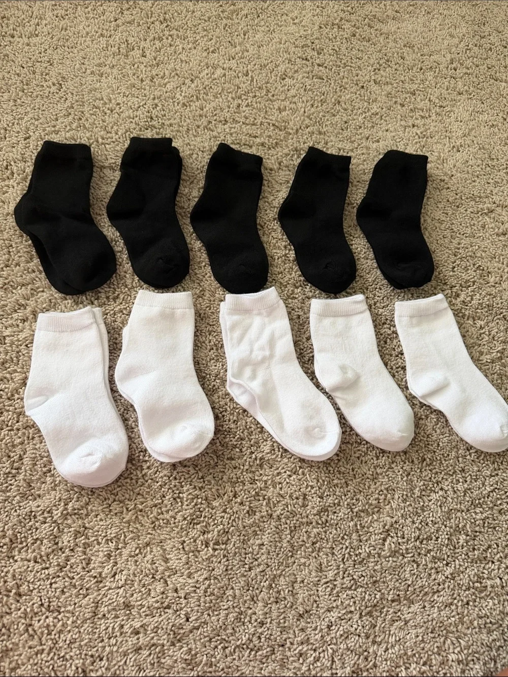 10 pairs - NWOT Black & White Crew Socks toddler boys size